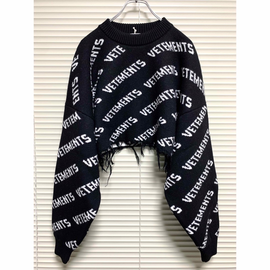 VETEMENTS(ヴェトモン)の新品《 Vetements 》Monogram Skirt & Sweater レディースのスカート(ミニスカート)の商品写真