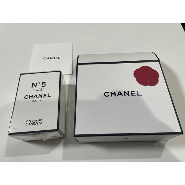 CHANEL(シャネル)のCHANEL シャネルN°5 ロー ハンドクリーム コスメ/美容のボディケア(ハンドクリーム)の商品写真