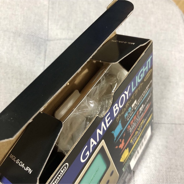 新品同様品 Nintendo GB ゲームボーイライト ゴールド
