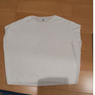 ユニクロ(UNIQLO)のトップス 白(カットソー(半袖/袖なし))