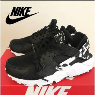 ナイキ(NIKE)のNIKE エアハラチラン(スニーカー)