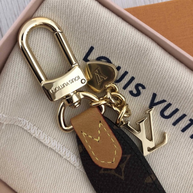 ☆最終価格♡新品♡LOUIS VUITTON♡ポルト クレ・LV チェリシュド☆