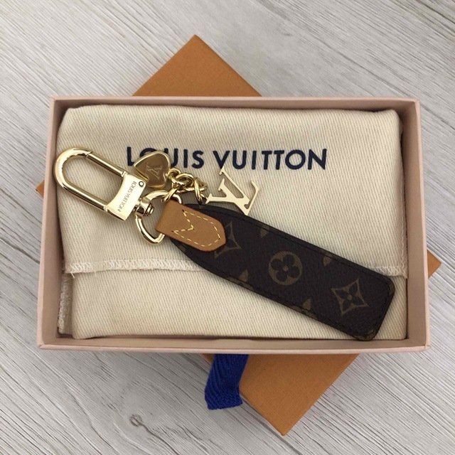 ☆最終価格♡新品♡LOUIS VUITTON♡ポルト クレ・LV チェリシュド☆