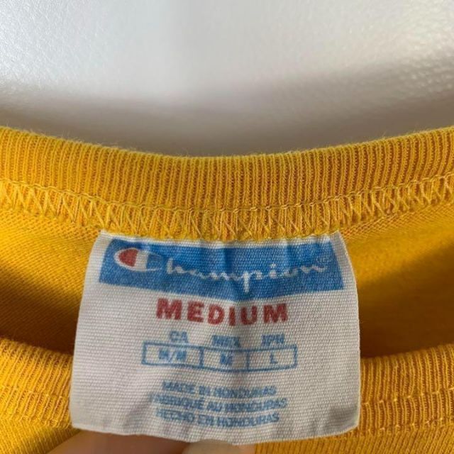 Champion(チャンピオン)のD607 チャンピオン　プリントロゴ　肩ロゴ　M イエロー　黄色　半袖　Tシャツ メンズのトップス(Tシャツ/カットソー(半袖/袖なし))の商品写真