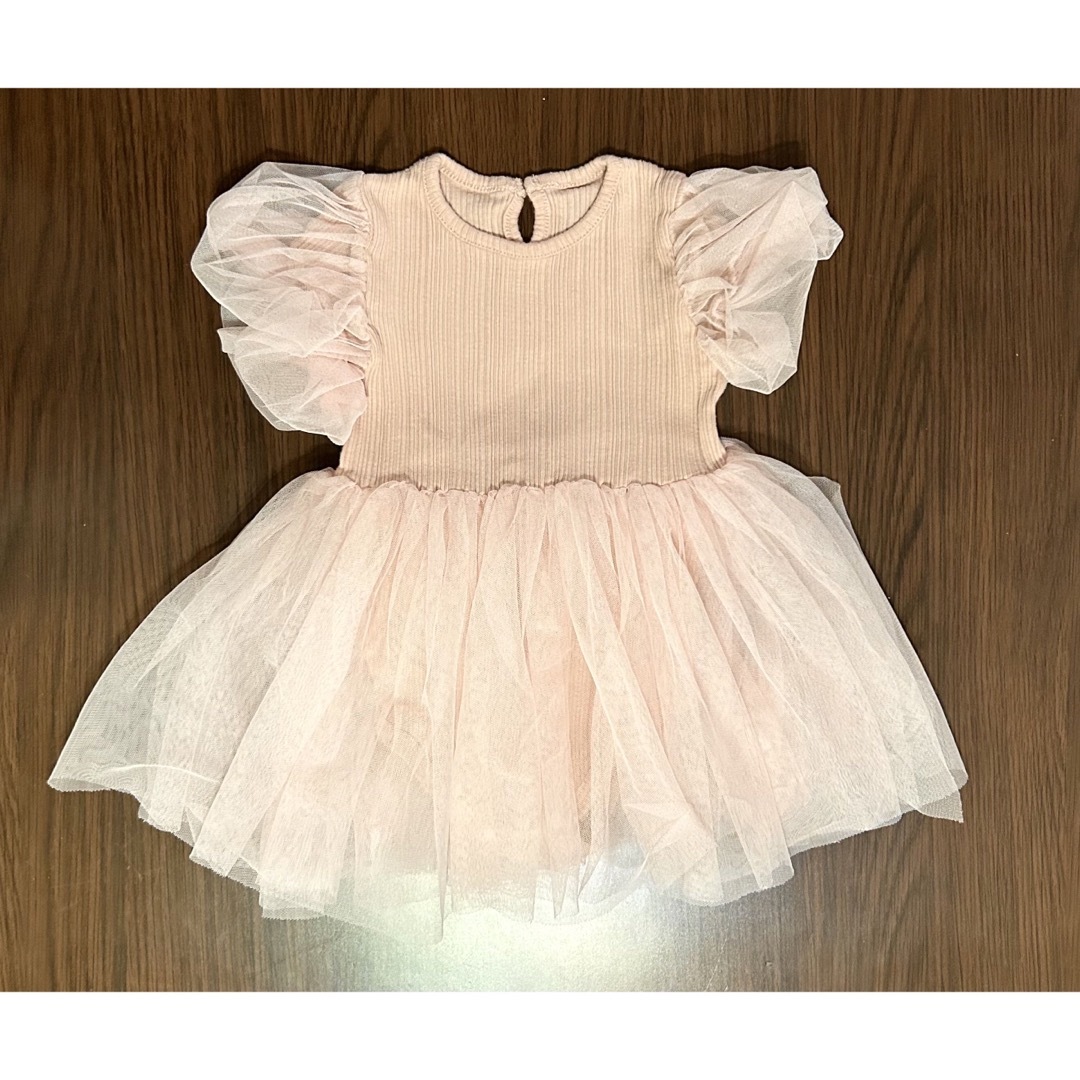 美品　ベビー服 ワンピース チュールスカート ロンパース ヘアバンド付 キッズ/ベビー/マタニティのベビー服(~85cm)(ロンパース)の商品写真