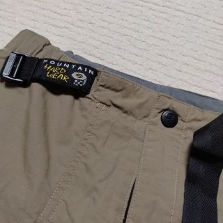 マウンテンハードウェア(MOUNTAIN HARDWEAR)のマウンテンハードウェアレディース　ショートパンツ　L(ショートパンツ)