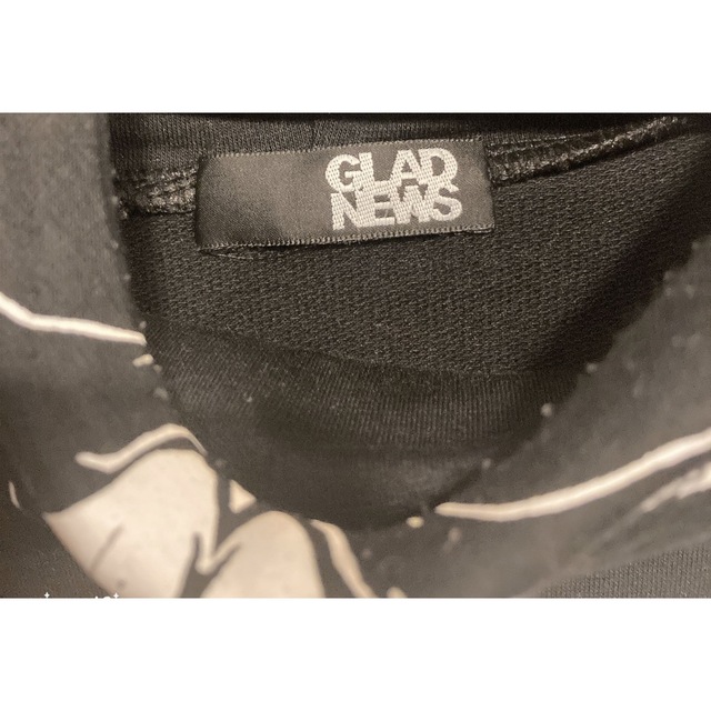 GLAD NEWS(グラッドニュース)のGLAD NEWS スカルボーン パーカー レディースのトップス(パーカー)の商品写真