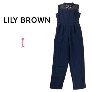 リリーブラウン(Lily Brown)のLily Brown リリーブラウン ビジュー付ロンパース ネイビー 1(オールインワン)