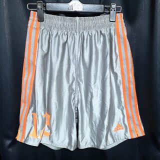 アディダス(adidas)のサッカー部　サッカーパンツ　アディダス　シルバー✕オレンジ　No.12 M(ウェア)