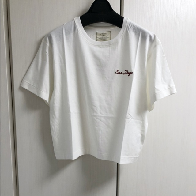 Ungrid(アングリッド)の新品 エンブロイダリーロゴショートTee レディースのトップス(Tシャツ(半袖/袖なし))の商品写真