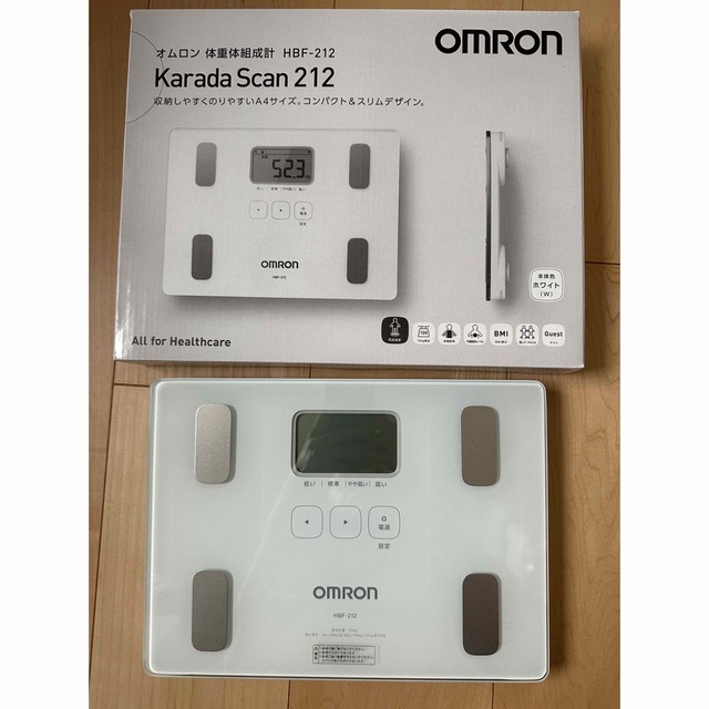 OMRON(オムロン)の新品未使用　オムロン　体重体素性計　HBF-212 スマホ/家電/カメラの美容/健康(体重計/体脂肪計)の商品写真