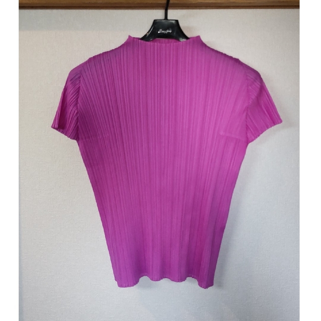 PLEATS PLEASE ISSEY MIYAKE(プリーツプリーズイッセイミヤケ)のプリーツプリーズ Tシャツ 半袖 ブラウス レディースのトップス(シャツ/ブラウス(半袖/袖なし))の商品写真