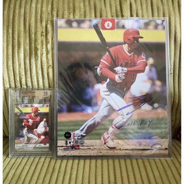 ★大谷翔平　直筆サイン入りフォト2018ROY＋TOPPSカードセット