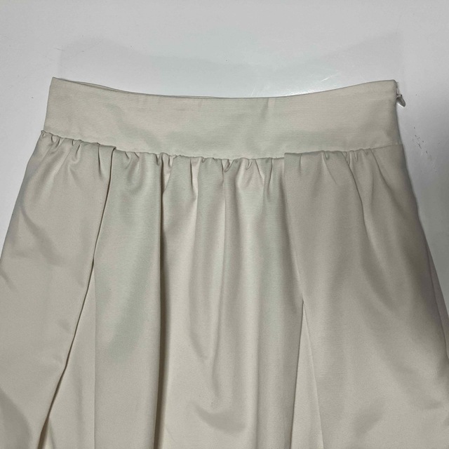 BARNEYS NEW YORK(バーニーズニューヨーク)のバーニーズニューヨーク　膝丈スカート レディースのスカート(ひざ丈スカート)の商品写真