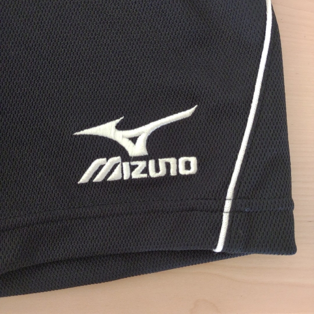 MIZUNO(ミズノ)のバレーボール　ゲームパンツ レディースのパンツ(ショートパンツ)の商品写真