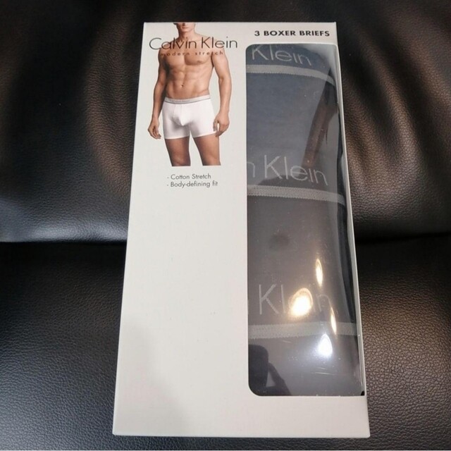 Calvin Klein(カルバンクライン)の【新品・未使用】カルバンクライン ボクサーパンツメンズ（M3枚） メンズのアンダーウェア(ボクサーパンツ)の商品写真