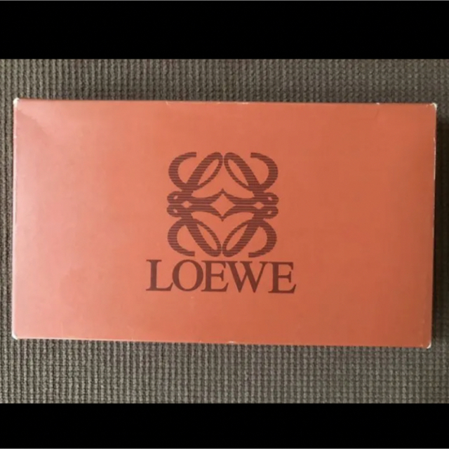 LOEWE(ロエベ)の未使用品 オールドロエベ LOEWE 長財布 こげ茶 カーフ ビンテージ メンズのファッション小物(長財布)の商品写真