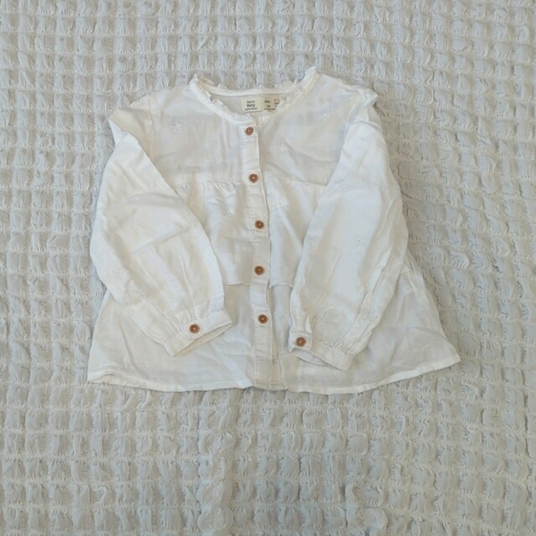 ZARA KIDS(ザラキッズ)のrrp様専用【ZARA】98cm 刺繍ブラウス キッズ/ベビー/マタニティのキッズ服女の子用(90cm~)(ブラウス)の商品写真