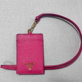 プラダ(PRADA)の美品！定価7万円　パスケース／社員証　PRADA 最終価格(パスケース/IDカードホルダー)