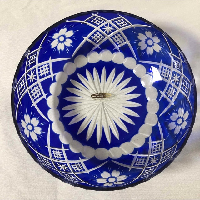 藍色　切子　鉢　曽根工芸　ガラス　藍色切子　未使用品 エンタメ/ホビーの美術品/アンティーク(ガラス)の商品写真