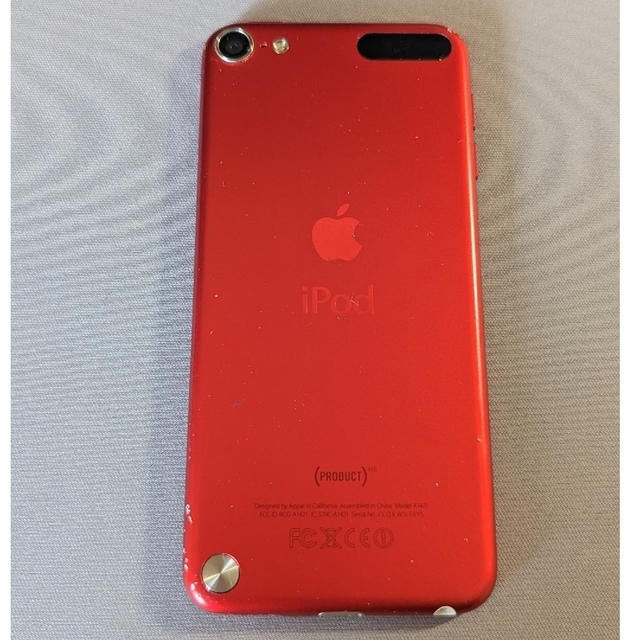 iPod touch(アイポッドタッチ)のiPod touch第5世代 PRODUCT RED 32GB 本体のみ/傷あり スマホ/家電/カメラのオーディオ機器(ポータブルプレーヤー)の商品写真