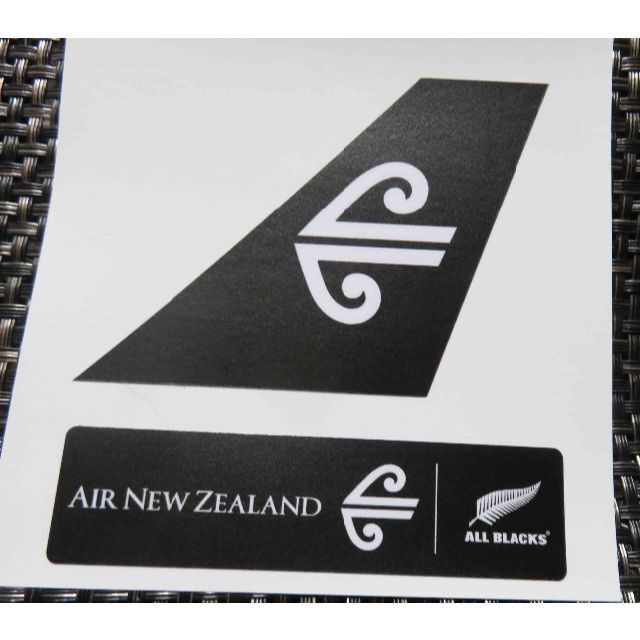 ２枚セットAirNZニュージーランド航空ステッカー■ラグビー代表オールブラックス エンタメ/ホビーのコレクション(印刷物)の商品写真