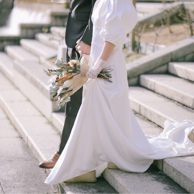 結婚式前撮り用 パフスリーブソフトマーメイドウエディングドレス  身長150cm レディースのフォーマル/ドレス(ウェディングドレス)の商品写真