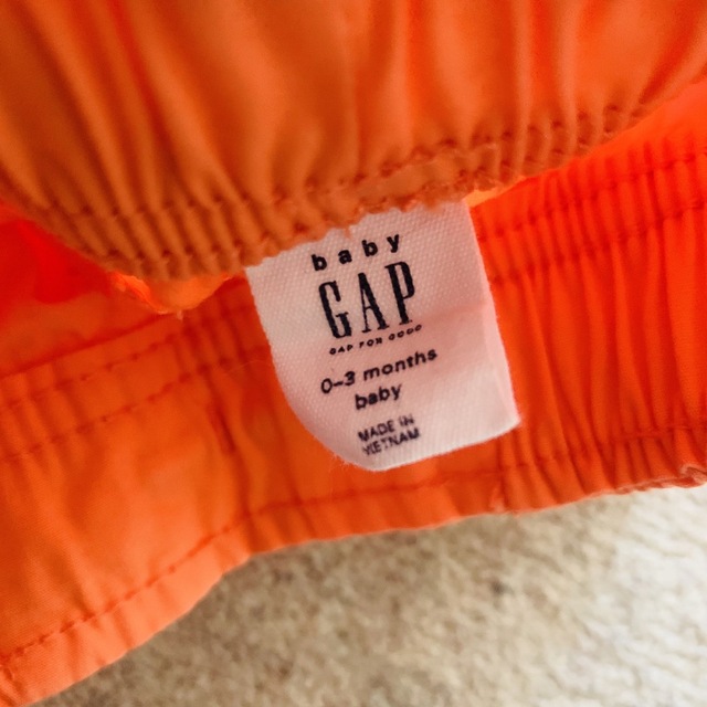 Baby GAP 短パン キッズ/ベビー/マタニティのベビー服(~85cm)(パンツ)の商品写真