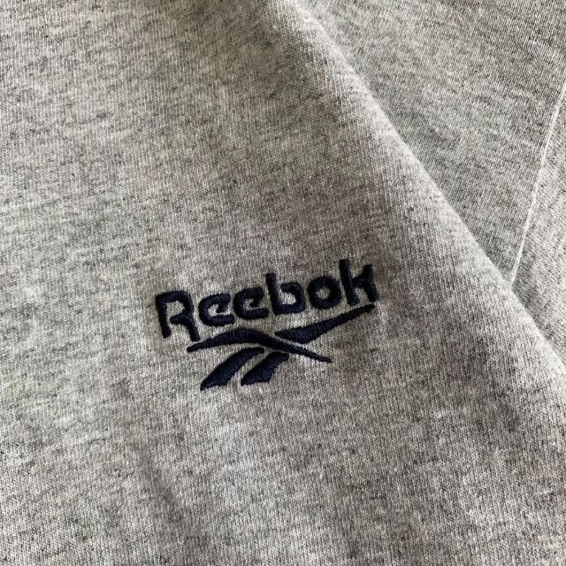 Reebok(リーボック)の90’s Reebok リーボック ワンポイントTシャツ 刺繍ロゴ メンズのトップス(Tシャツ/カットソー(半袖/袖なし))の商品写真