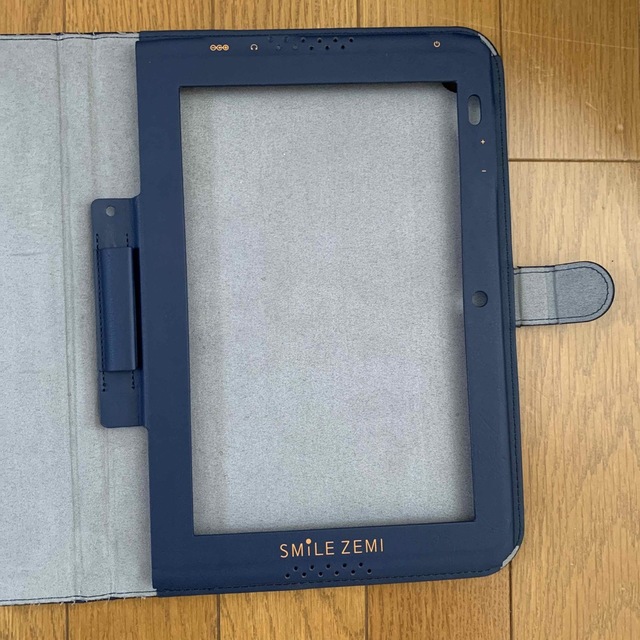 スマイルゼミ　タブレットカバー スマホ/家電/カメラのPC/タブレット(タブレット)の商品写真