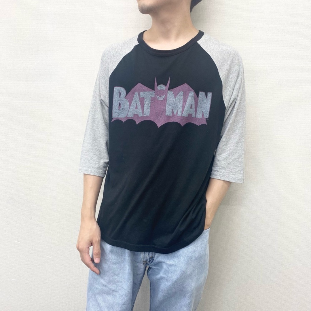 US古着 バットマン BATMAN Tシャツ 七分丈 DC COMICS ラグランスリーブ サイズ：メンズ M ブラック×グレー 【中古】 メンズのトップス(Tシャツ/カットソー(半袖/袖なし))の商品写真