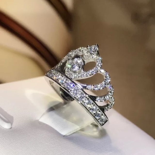 583 高級 sona ダイヤモンド リング ティアラ シルバー レディースのアクセサリー(リング(指輪))の商品写真