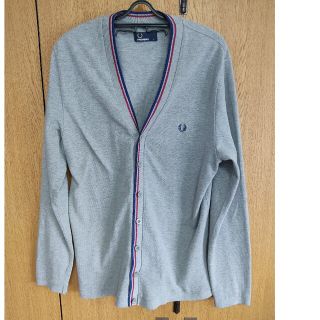 フレッドペリー(FRED PERRY)の使いまわししやすい　FRED PERRY Lサイズグレーカーディガン(カーディガン)