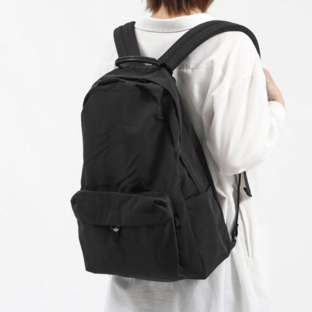 約465g容量SIMPLICITY DAILY DAYPACK BLACK