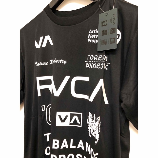 RVCA(ルーカ)のXLサイズ RVCA ルーカ 半袖 ラッシュTシャツ ラッシュガード ルカ 水着 メンズのトップス(Tシャツ/カットソー(半袖/袖なし))の商品写真