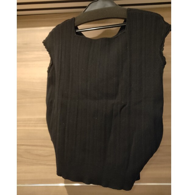 PROPORTION BODY DRESSING(プロポーションボディドレッシング)の美品 ボディープロポーションドレッシング トップス 黒 ノースリーブ レディースのトップス(カットソー(半袖/袖なし))の商品写真