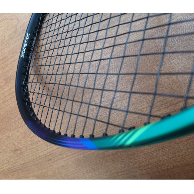 YONEX(ヨネックス)の【中古】美品　ヨネックス　Vコア プロ 100 300g スポーツ/アウトドアのテニス(ラケット)の商品写真