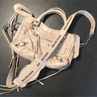 バレンシアガ ハンドバッグ(レディース)(ベージュ系)の通販 100点
