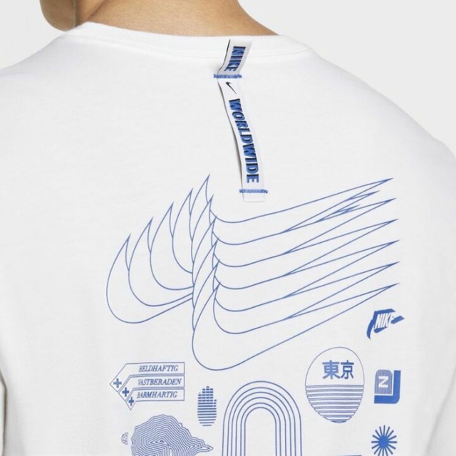 NIKE(ナイキ)の⭐️新品未使用⭐️NIKE  ナイキ　Tシャツ メンズのトップス(Tシャツ/カットソー(半袖/袖なし))の商品写真