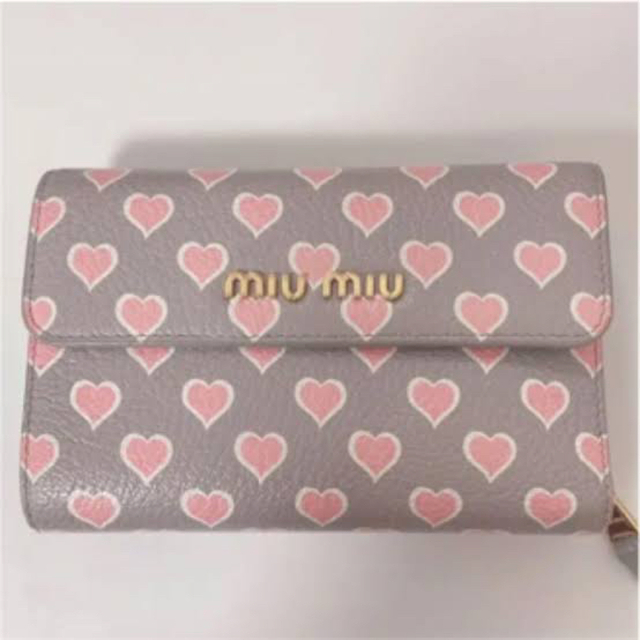 ミュウミュウ 三つ折り財布 マドラス ハート グレー × ピンク - 通販