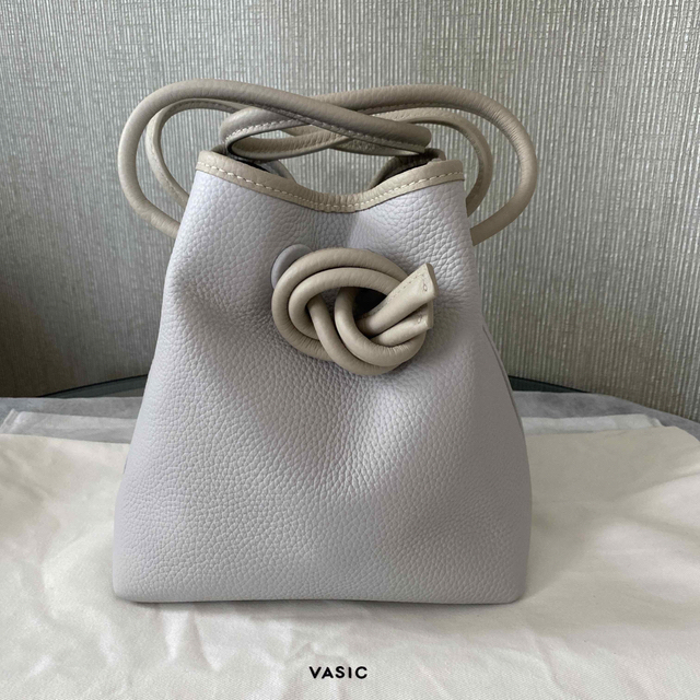 VASIC(ヴァジック)の専用 レディースのバッグ(ハンドバッグ)の商品写真