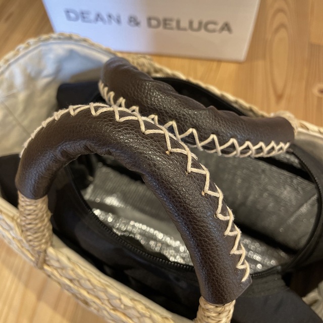 DEAN & DELUCA(ディーンアンドデルーカ)のDEAN & DELUCA カゴバッグ　2022 レディースのバッグ(かごバッグ/ストローバッグ)の商品写真