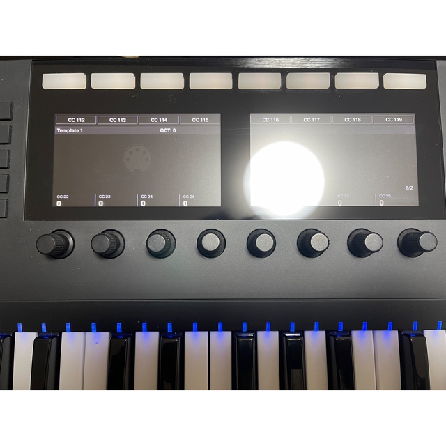 KOMPLETE KONTROL S61 MK2  楽器のDTM/DAW(MIDIコントローラー)の商品写真