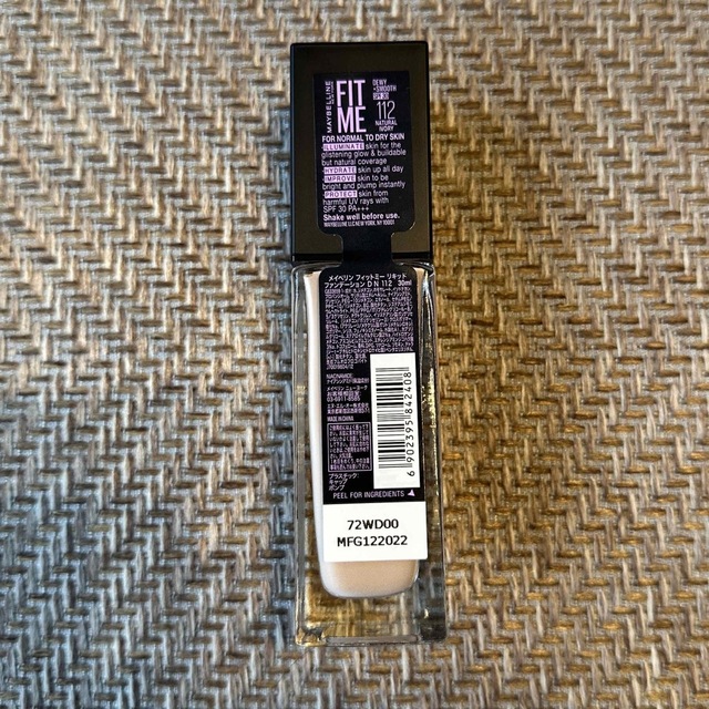 MAYBELLINE(メイベリン)の新品☆メイベリン・フィットミーリキッドファンデーションDN112 コスメ/美容のベースメイク/化粧品(ファンデーション)の商品写真