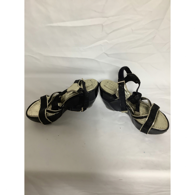 EPOCA(エポカ)のエポカ厚底サンダル レディースの靴/シューズ(サンダル)の商品写真