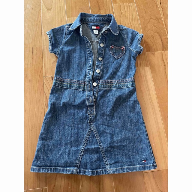 TOMMY HILFIGER(トミーヒルフィガー)のワンピース キッズ/ベビー/マタニティのキッズ服女の子用(90cm~)(ワンピース)の商品写真