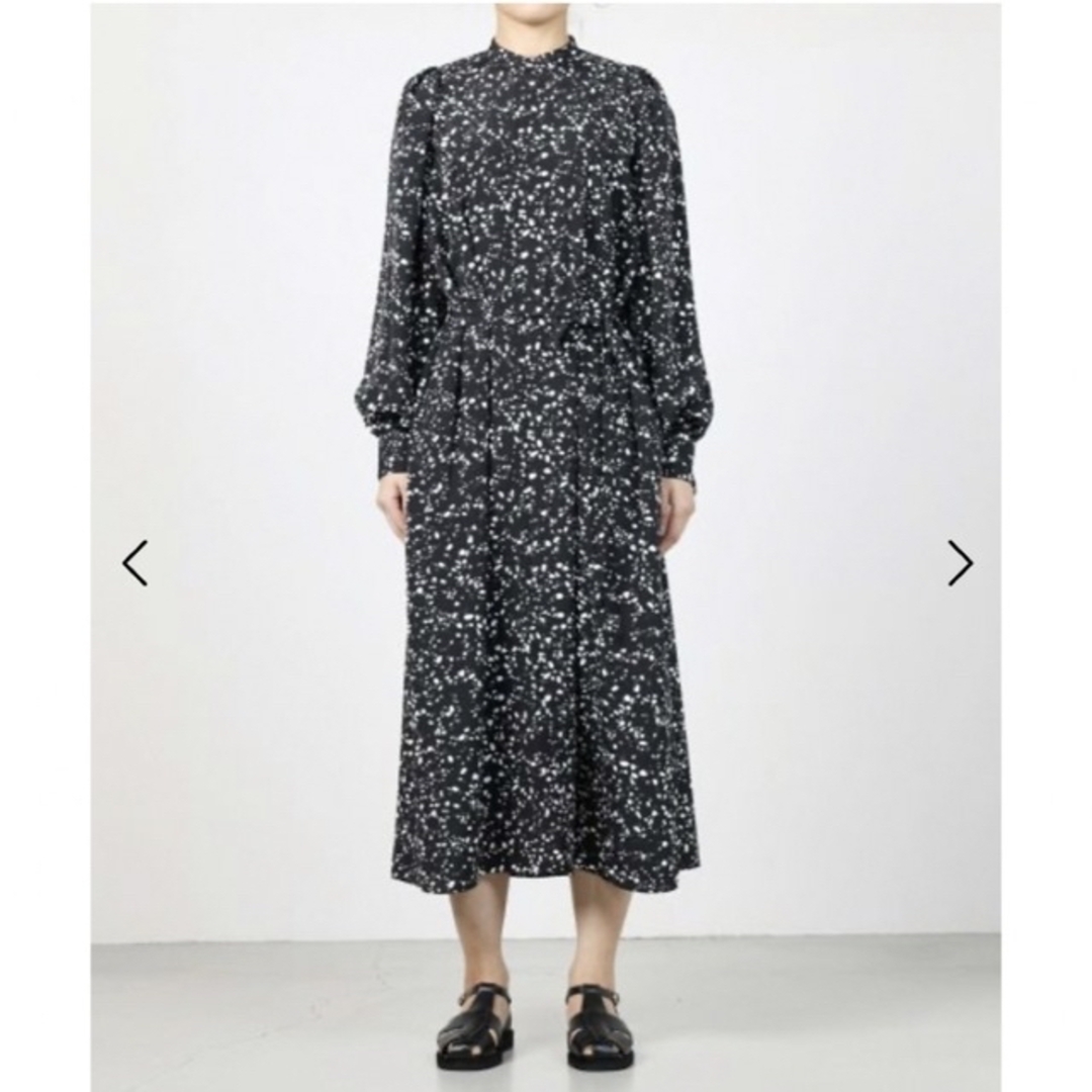 HYKE PEBBLE PRINTED DRESS BLACK 2