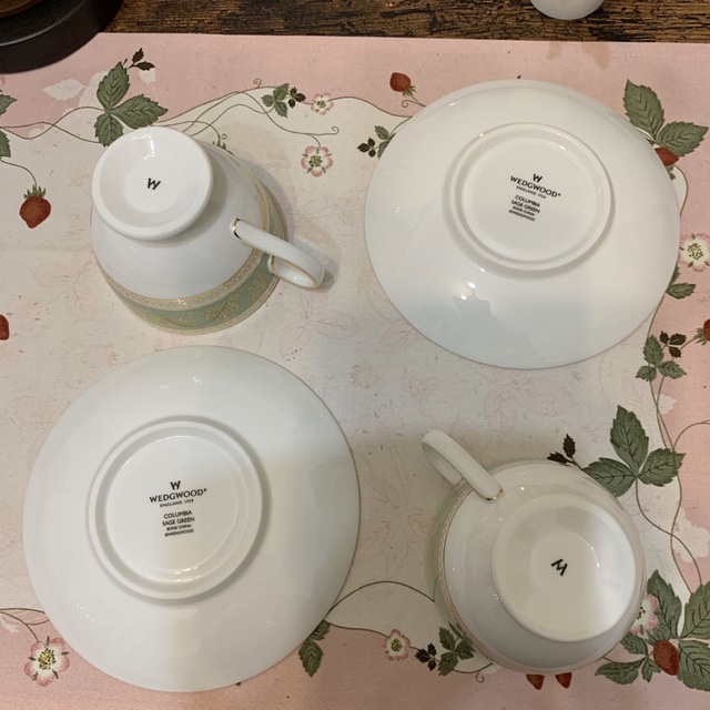 WEDGWOOD - ウェッジウッド コロンビア セージグリーン リーカップ