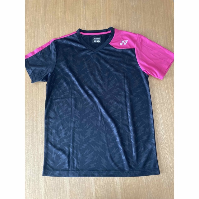 YONEX(ヨネックス)のYONEX Tシャツ スポーツ/アウトドアのスポーツ/アウトドア その他(バドミントン)の商品写真