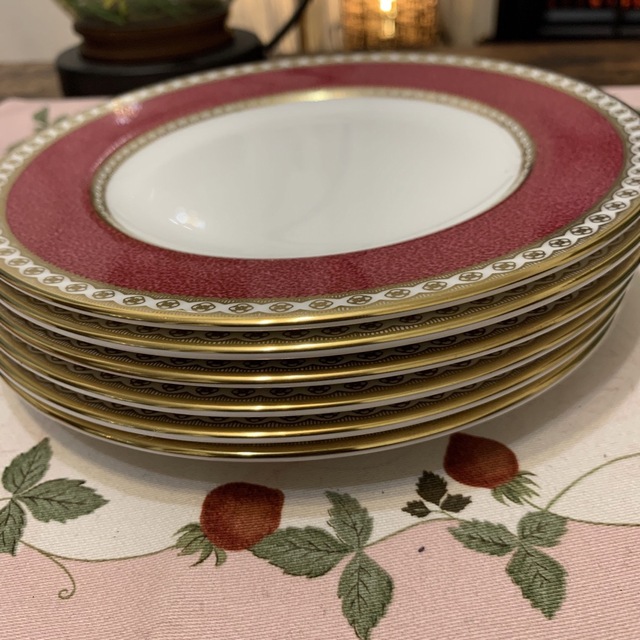 WEDGWOOD - ウェッジウッド ユーランダー パウダールビー 17.5cm